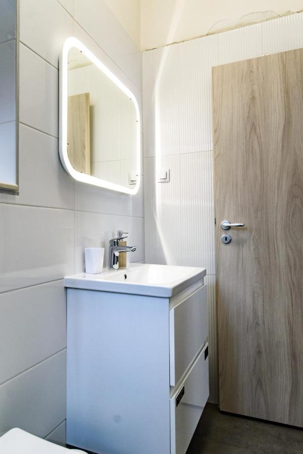 Street Buzz Old Town Apartment By Duhomes ดูบรอฟนิก ภายนอก รูปภาพ