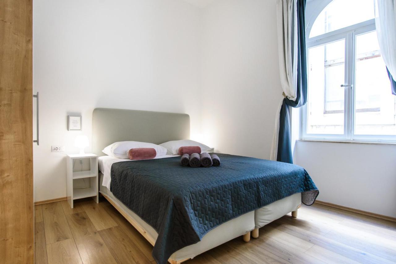 Street Buzz Old Town Apartment By Duhomes ดูบรอฟนิก ภายนอก รูปภาพ